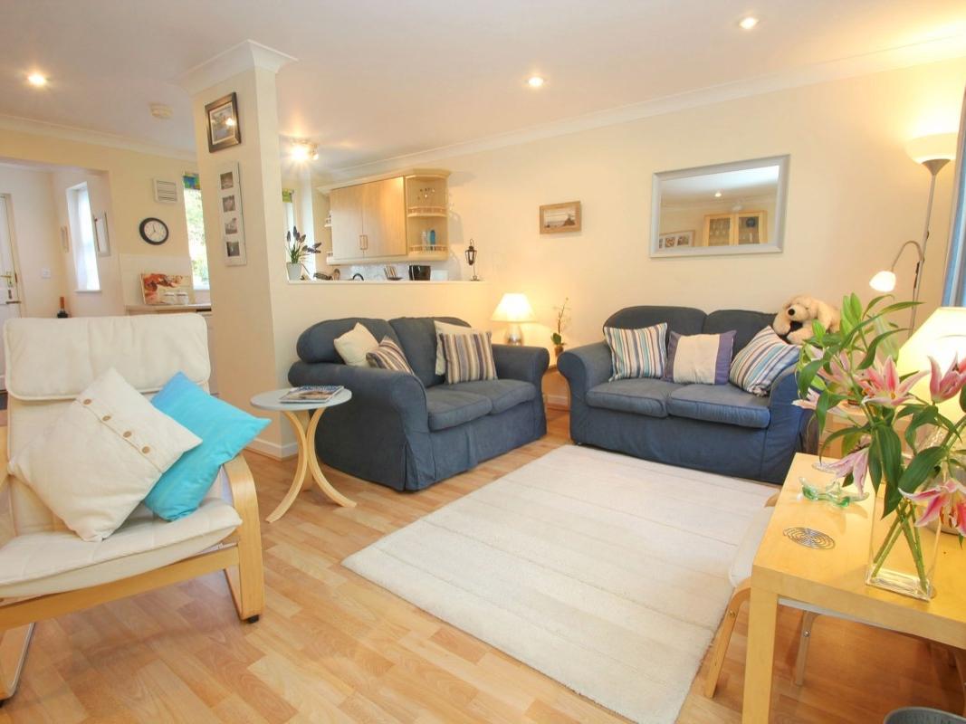 Holiday Cottage Reviews for Morton Cottage - Holiday Cottage in Falmouth, Cornwall inc Scilly