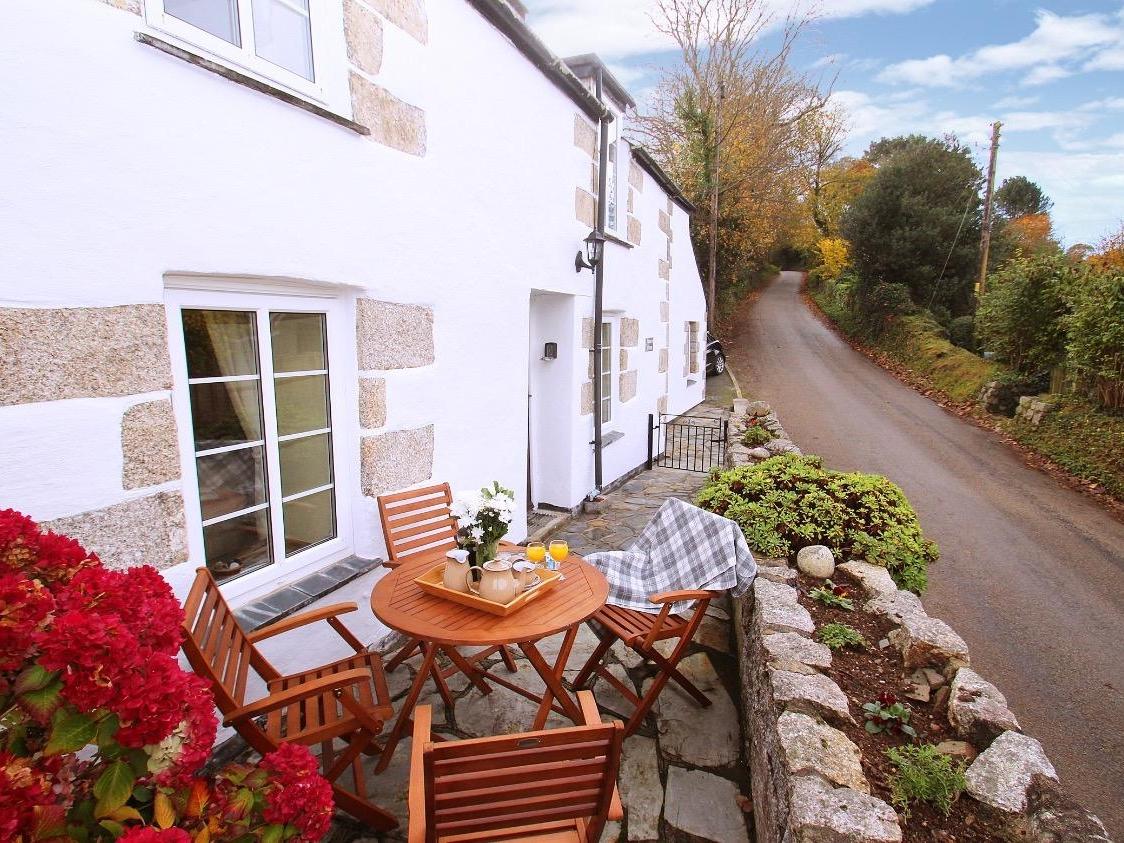 Holiday Cottage Reviews for Nanparra Cottage - Holiday Cottage in Falmouth, Cornwall inc Scilly