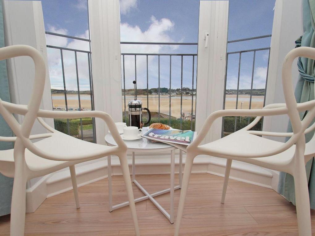Holiday Cottage Reviews for Tides - Self Catering in Padstow, Cornwall inc Scilly