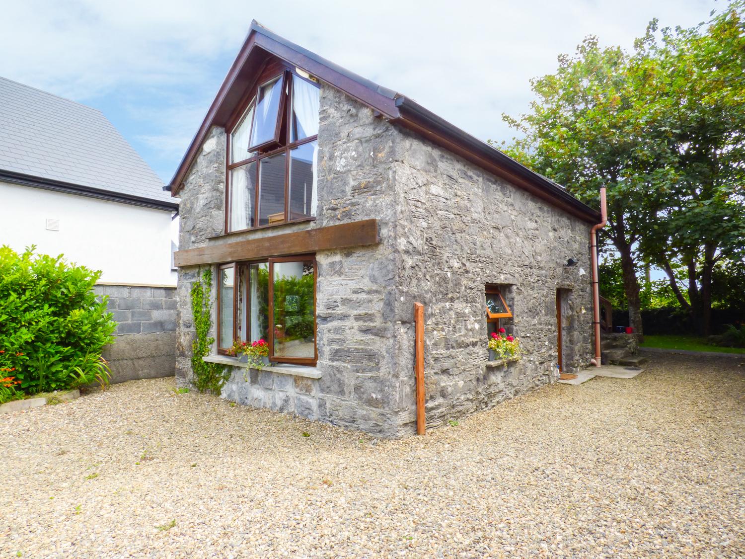 Holiday Cottage Reviews for The Gallery - Cottage Holiday in Ballinderreen, Galway