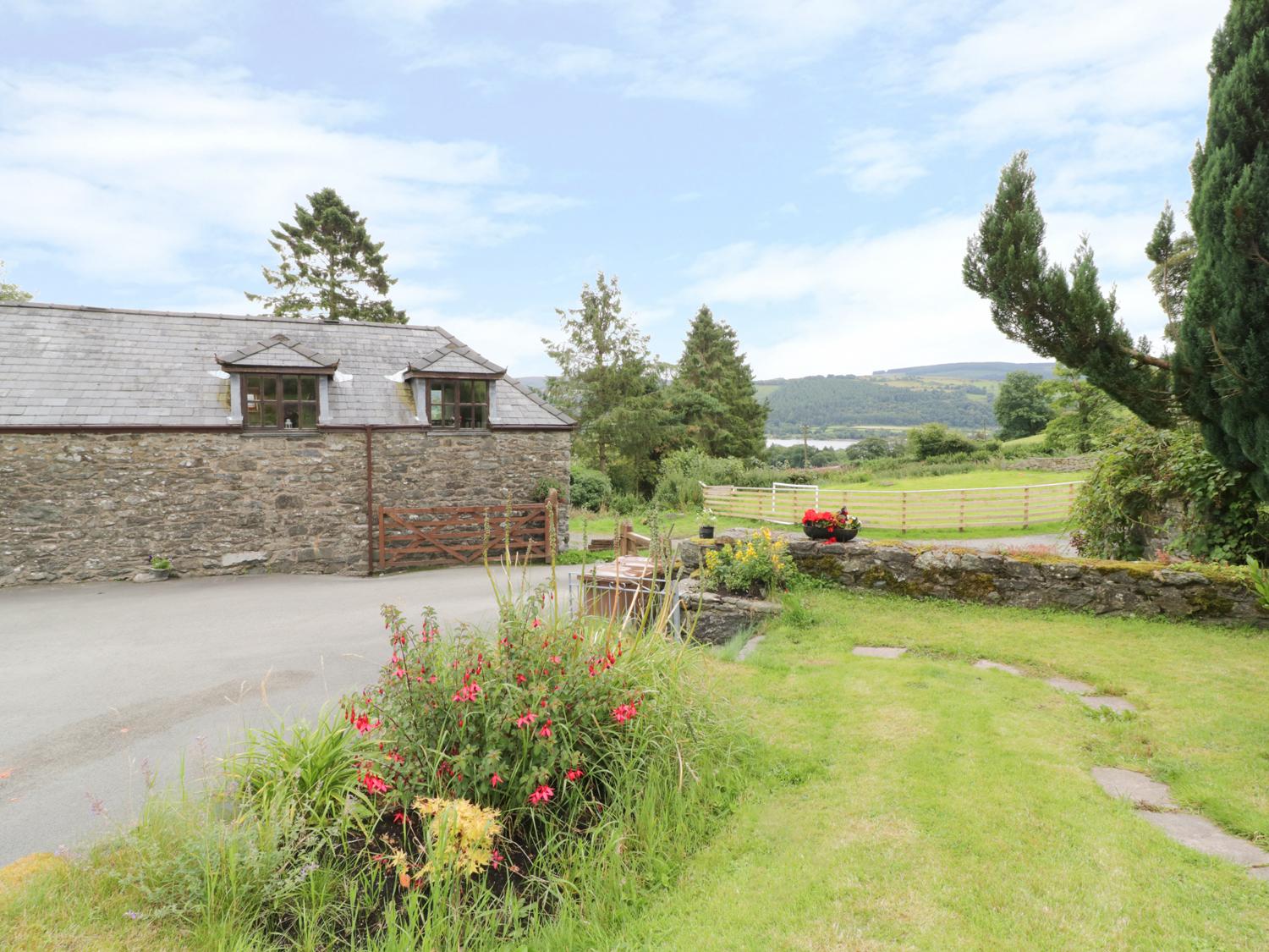 Holiday Cottage Reviews for Hen Ysgubor Cottage - Cottage Holiday in Bala, Gwynedd