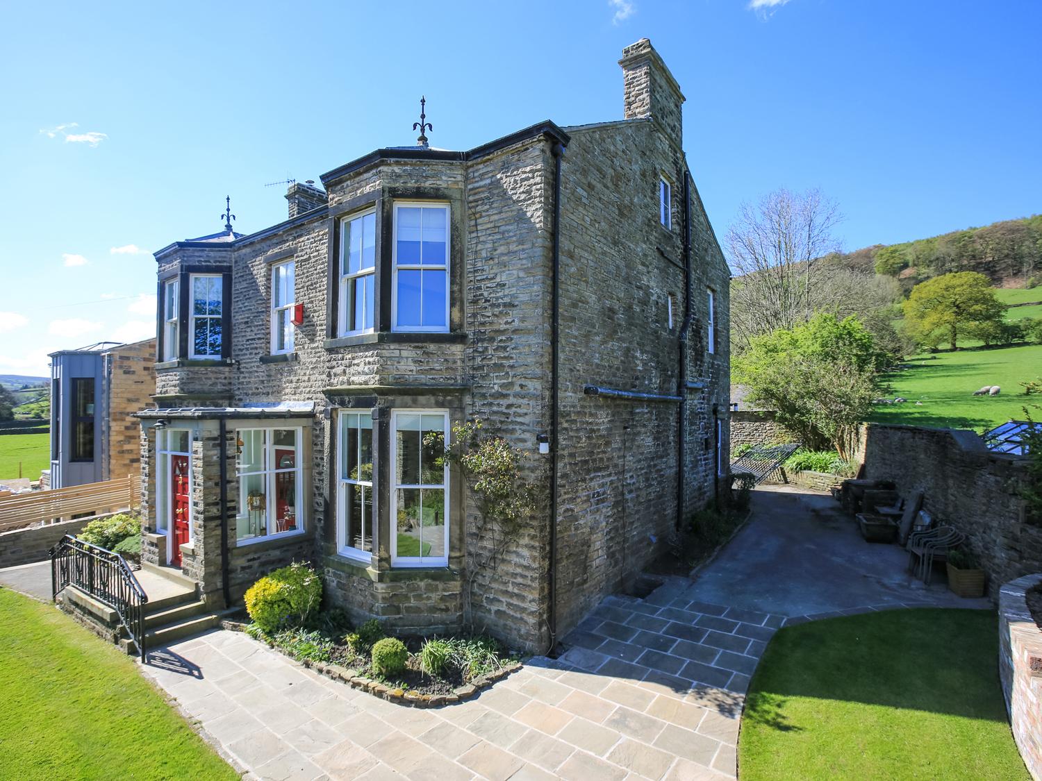Holiday Cottage Reviews for Brooklyn House - Self Catering in Keighley, North Yorkshire