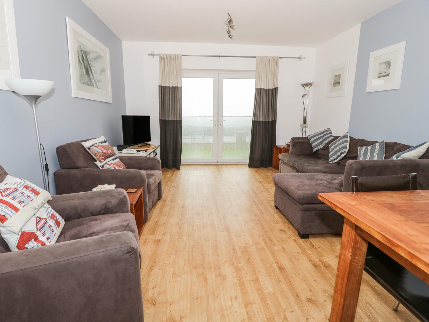 Holiday Cottage Reviews for 6 West End Point - Cottage Holiday in Pwllheli, Gwynedd