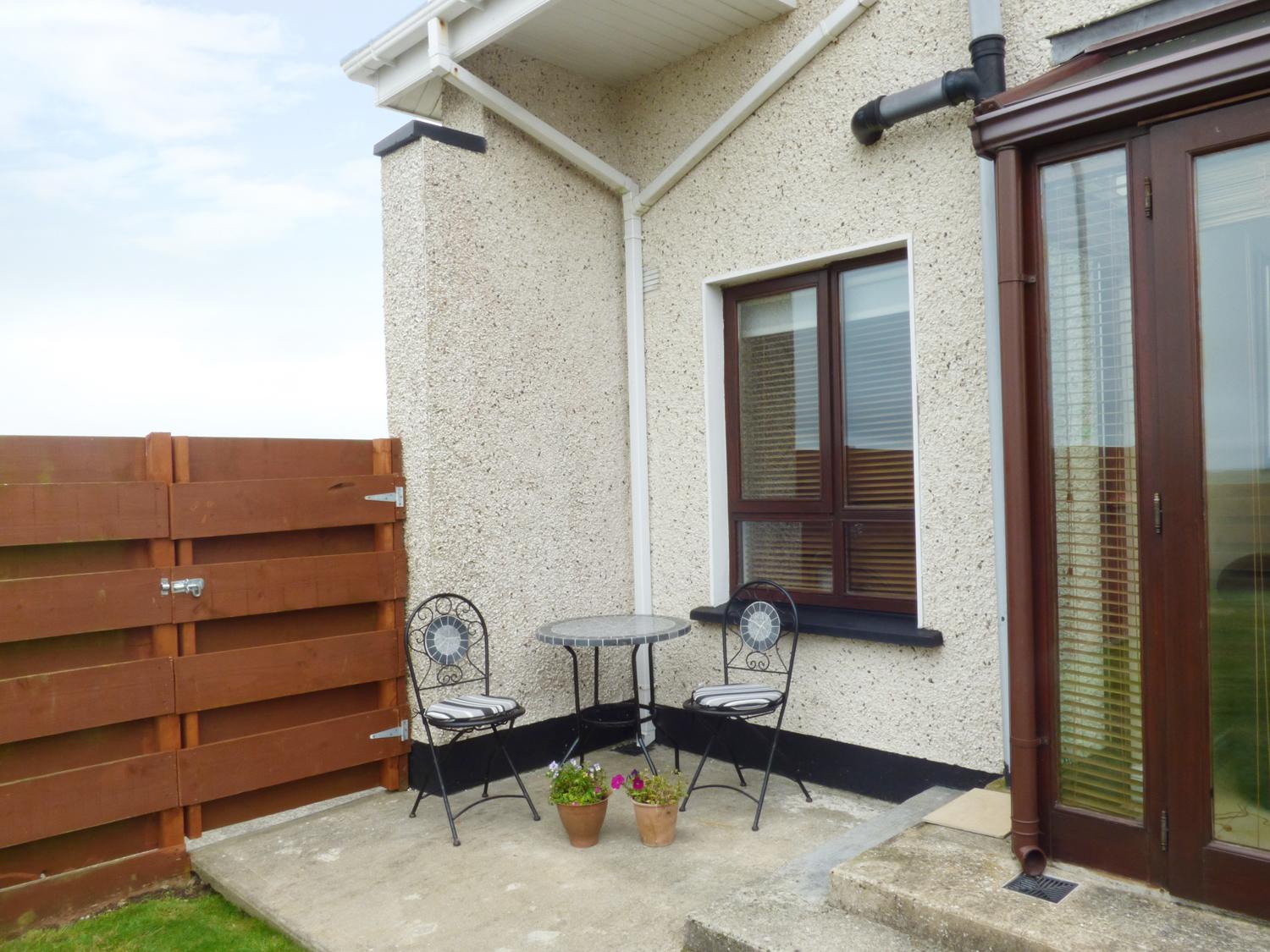 Holiday Cottage Reviews for Coast View - Self Catering Property in Kilmore Quay, Wexford