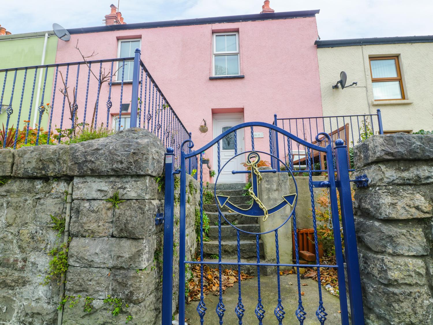 Holiday Cottage Reviews for Anchor Cottage - Self Catering Property in Tenby, Pembrokeshire