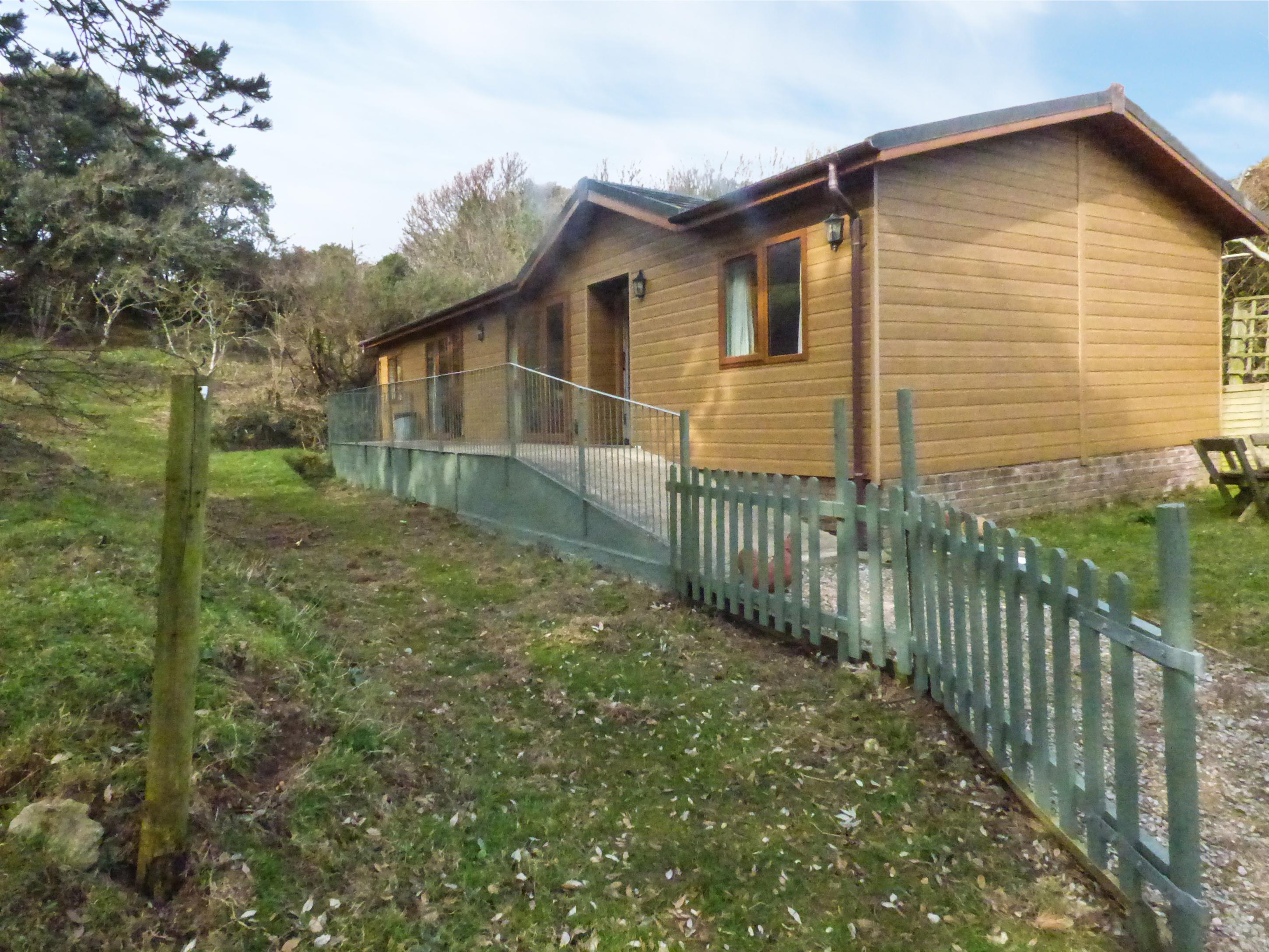 Holiday Cottage Reviews for Woodpecker Lodge - Holiday Cottage in Berrynarbor, Devon