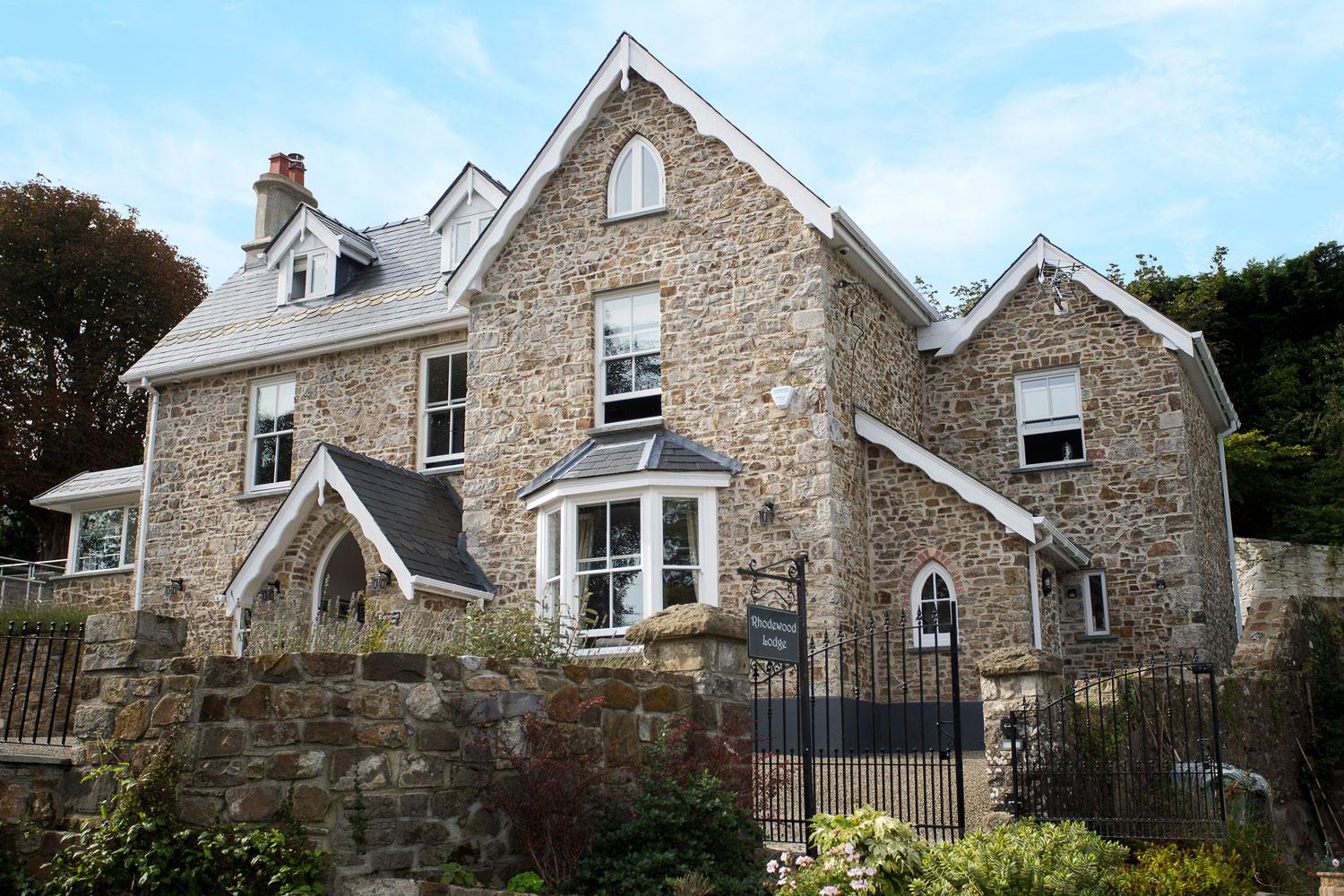 Rhodewood Lodge, Saundersfoot, Pembrokeshire Self Catering Property