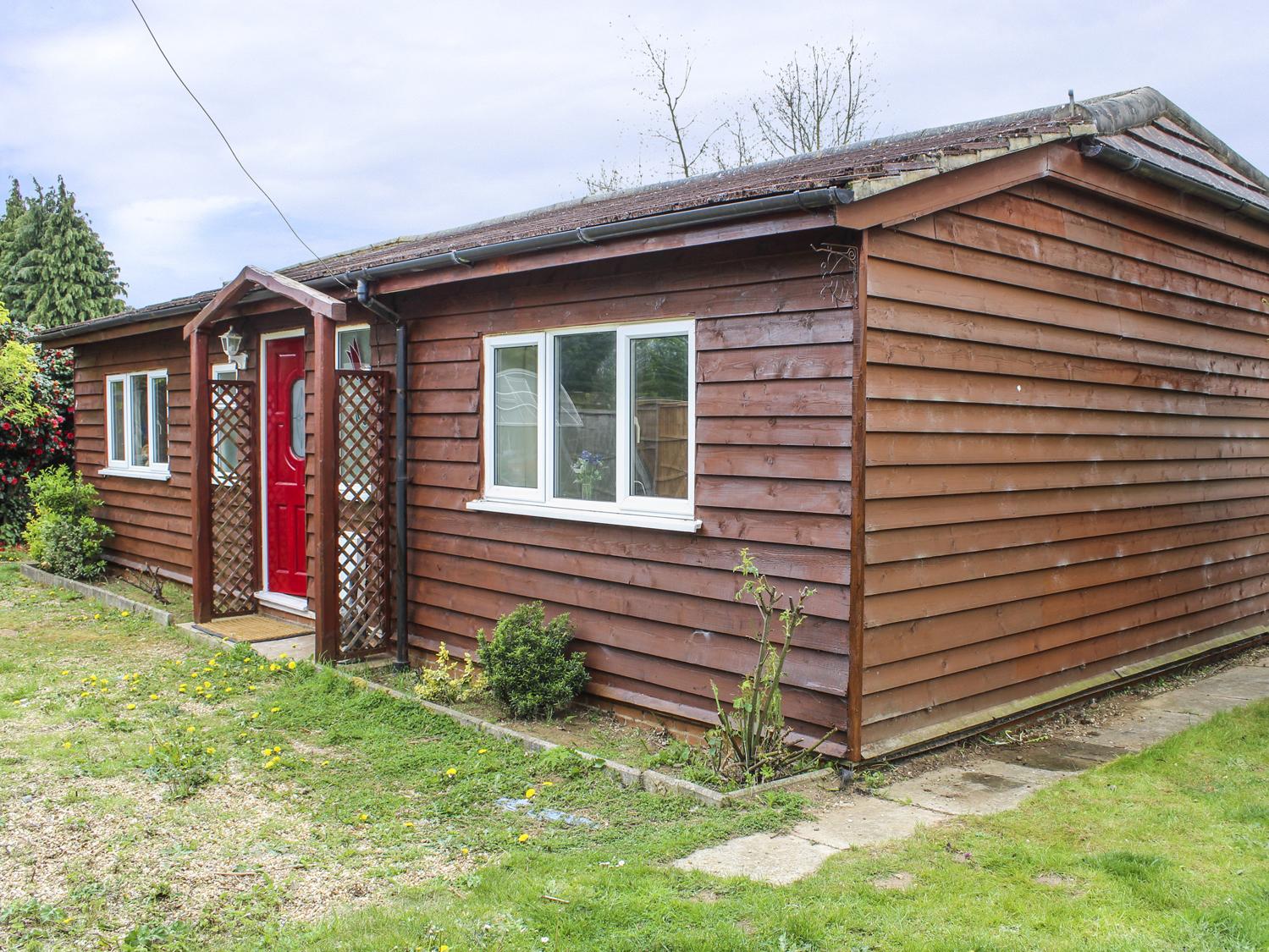 Holiday Cottage Reviews for The Chalet - Self Catering in Biggleswade, Cambridgeshire
