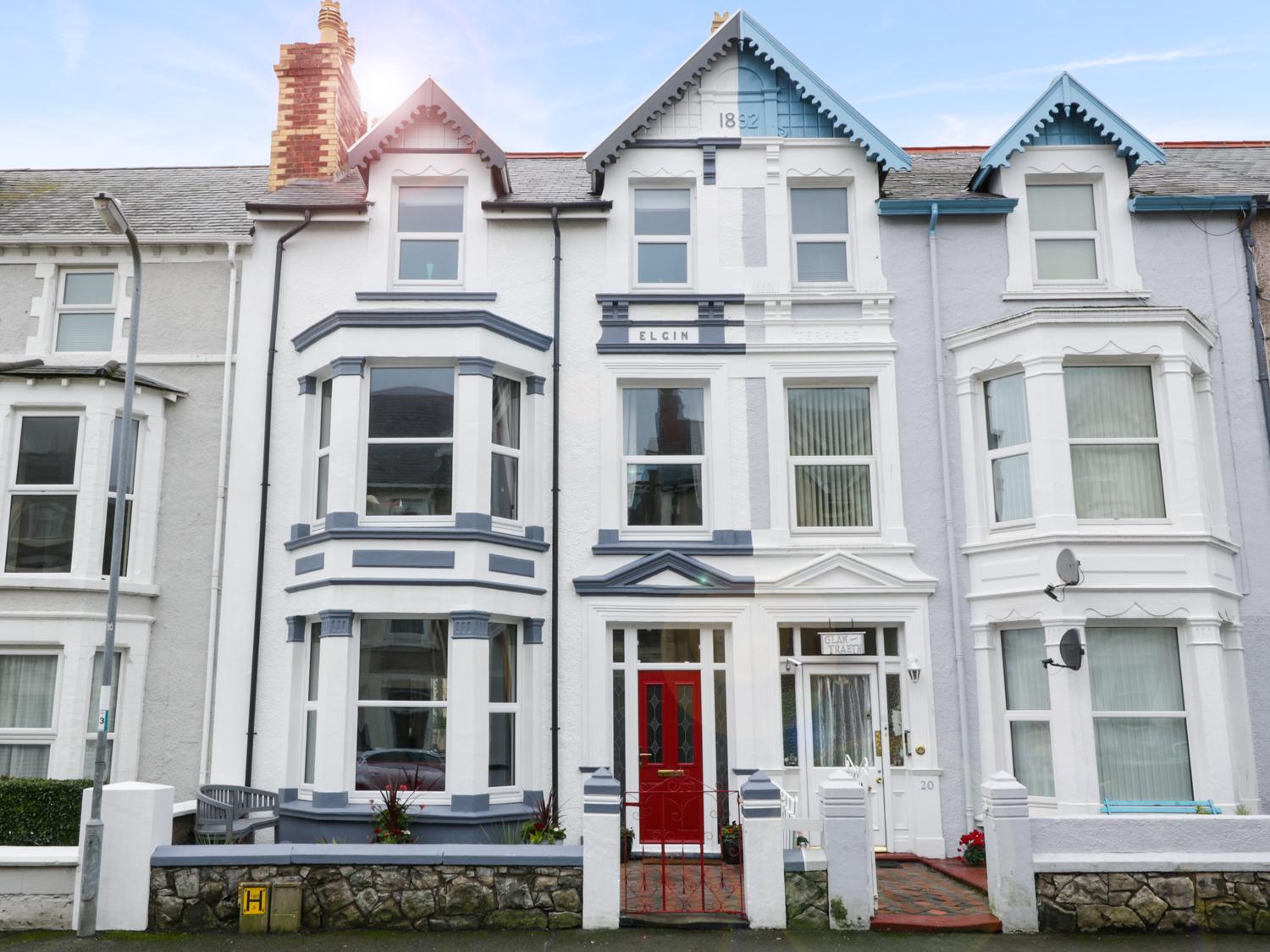 Holiday Cottage Reviews for Abbeylands House - Holiday Cottage in Llandudno, Conwy