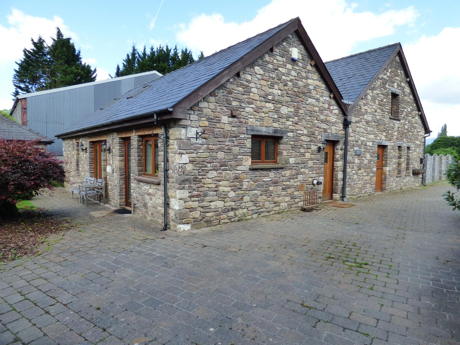Holiday Cottage Reviews for Longside - Holiday Cottage in Abergavenny, Monmouthshire