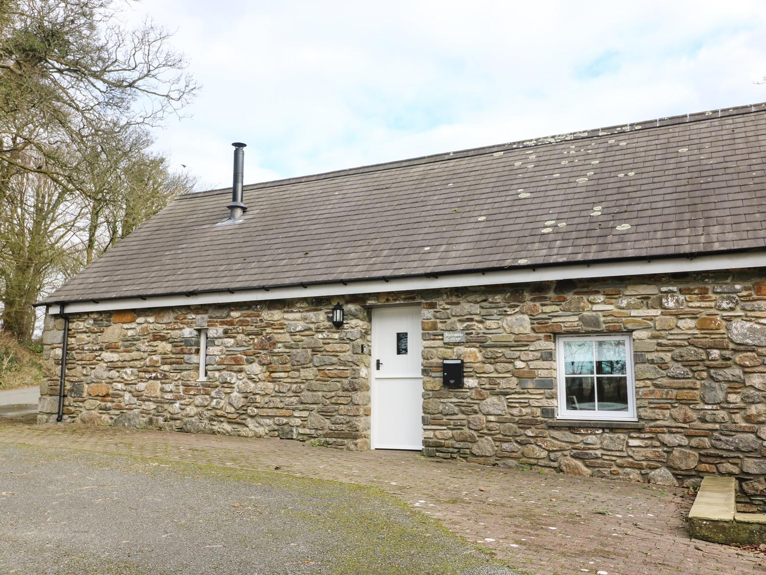 Holiday Cottage Reviews for Blacksmiths Cottage - Holiday Cottage in Roch, Pembrokeshire