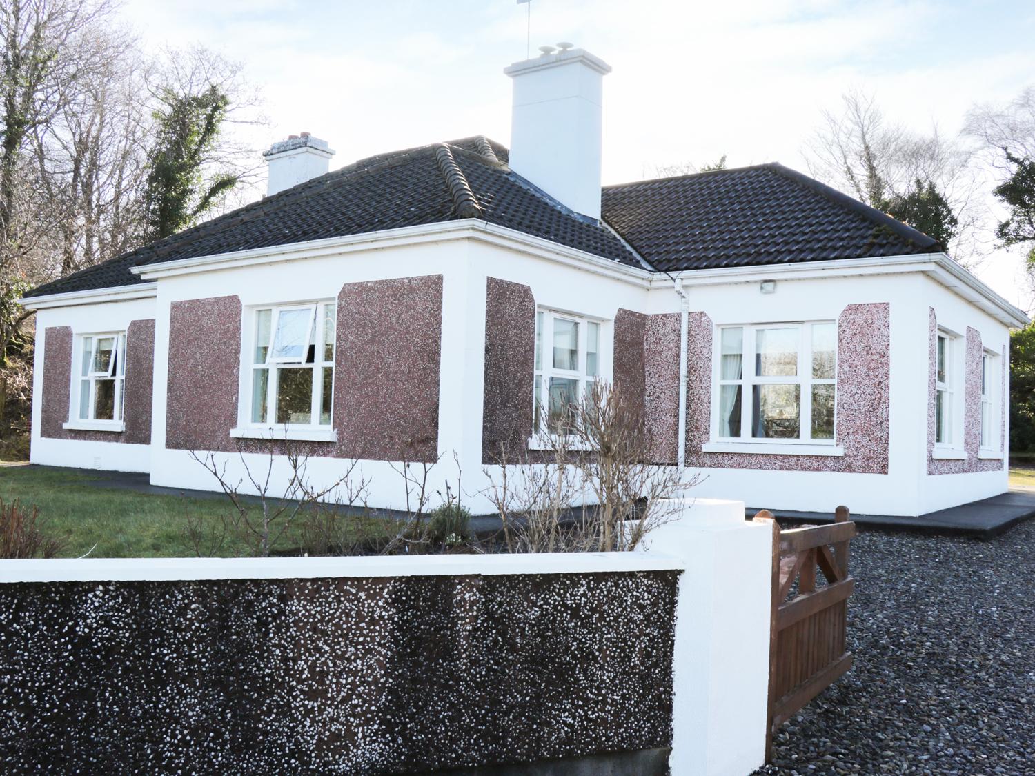 Holiday Cottage Reviews for DonRoss Cottage - Holiday Cottage in Castlebar, Mayo