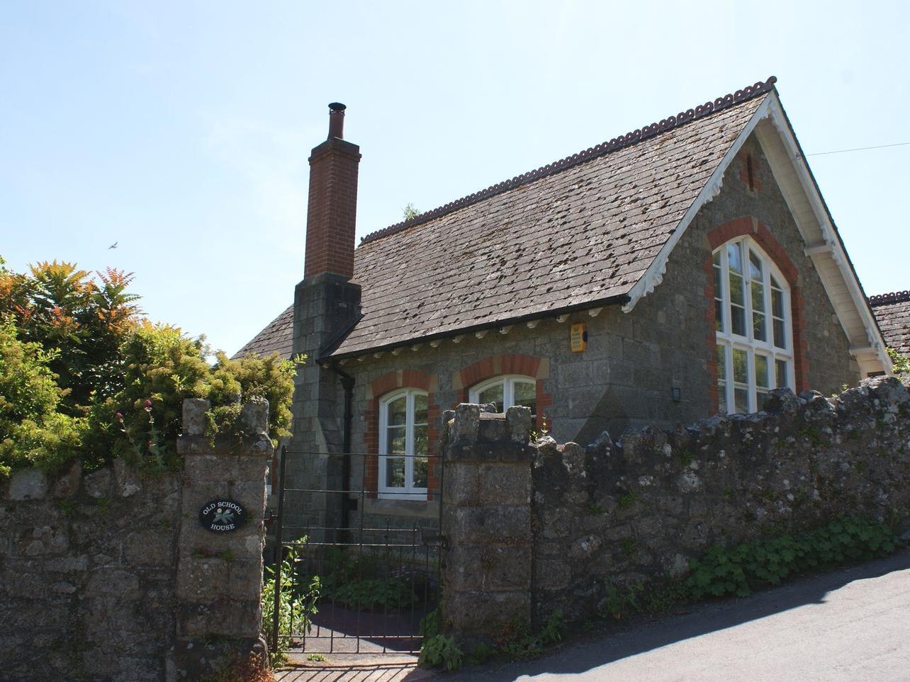 Holiday Cottage Reviews for The Old School House - Self Catering Property in Lustleigh, Devon