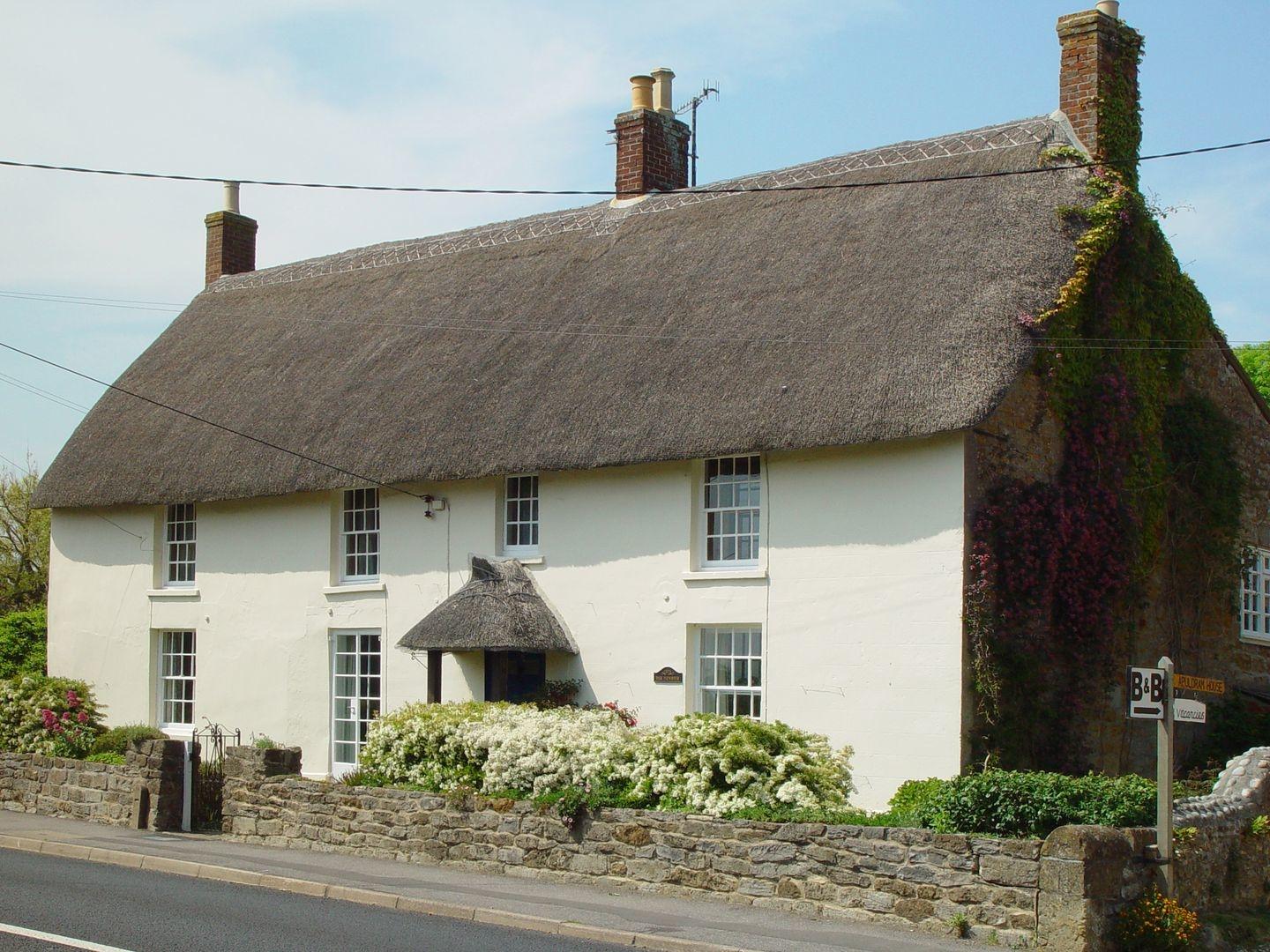 Holiday Cottage Reviews for Park Farmhouse - Cottage Holiday in Chideock, Dorset