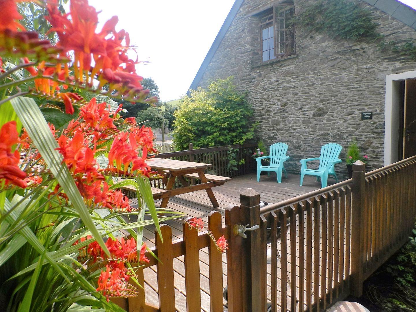 Tregonhawke Farm Apartment