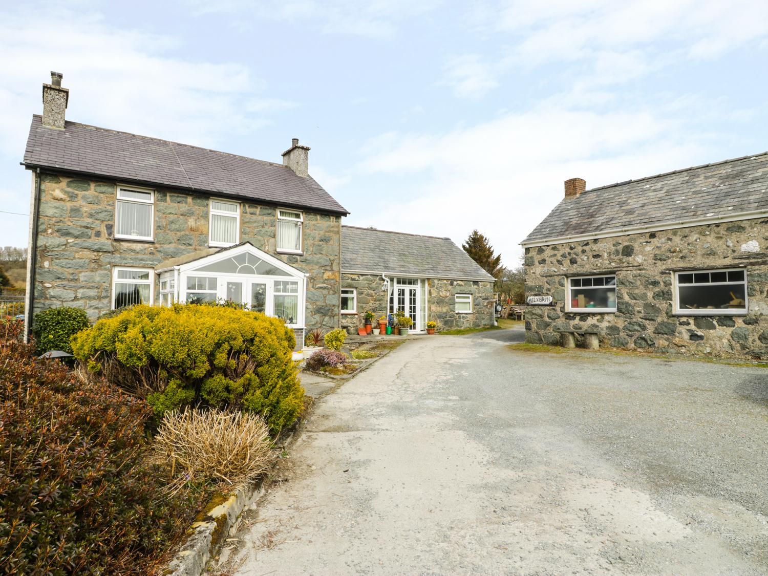 Holiday Cottage Reviews for Bwthyn Ael Y Bryn - Cottage Holiday in Criccieth, Gwynedd