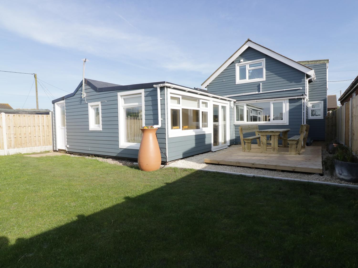 Holiday Cottage Reviews for Home to Roost - Holiday Cottage in Eccles-on-sea, Norfolk