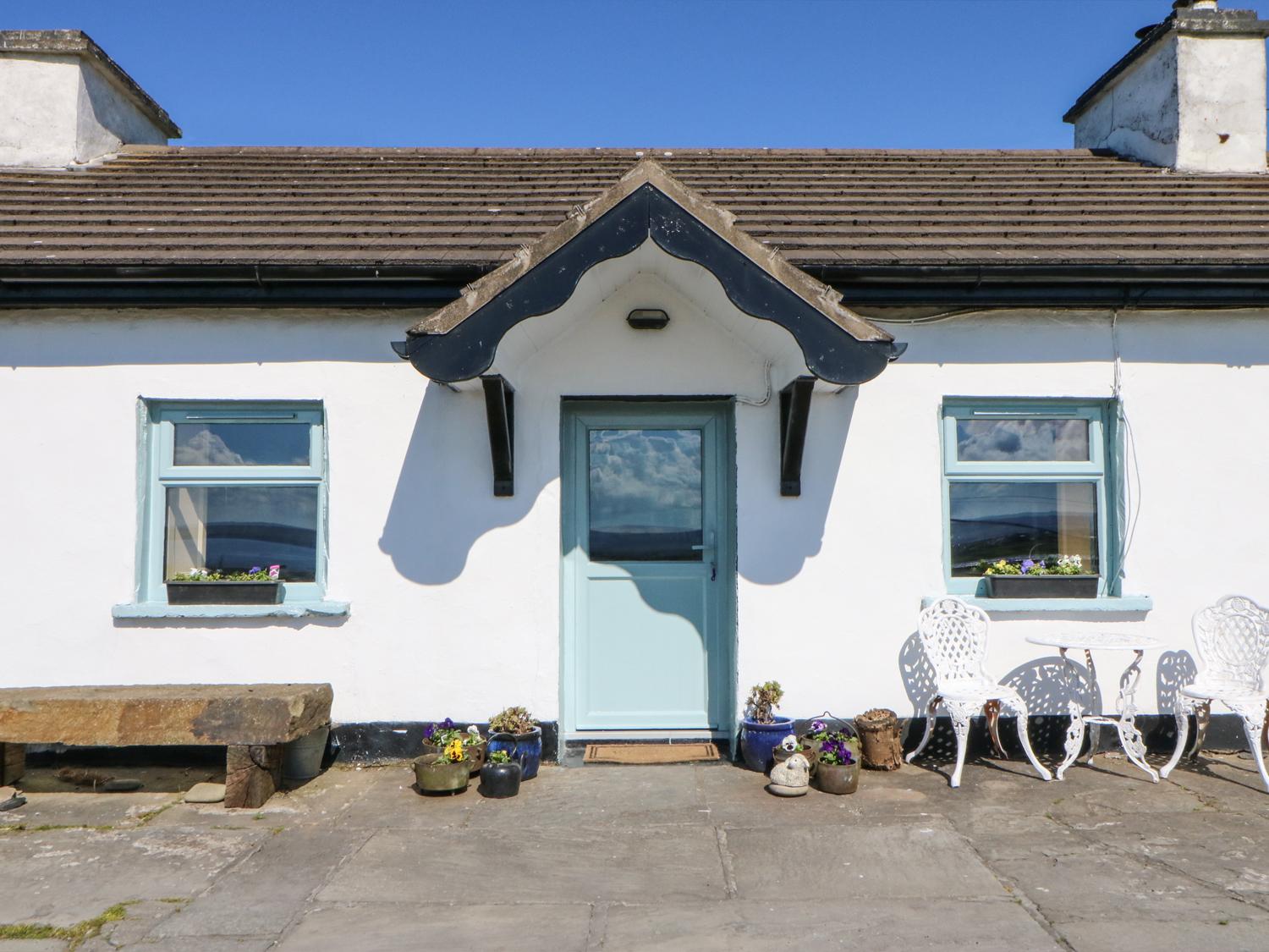 Holiday Cottage Reviews for Tigin - Holiday Cottage in Liscannor, Clare