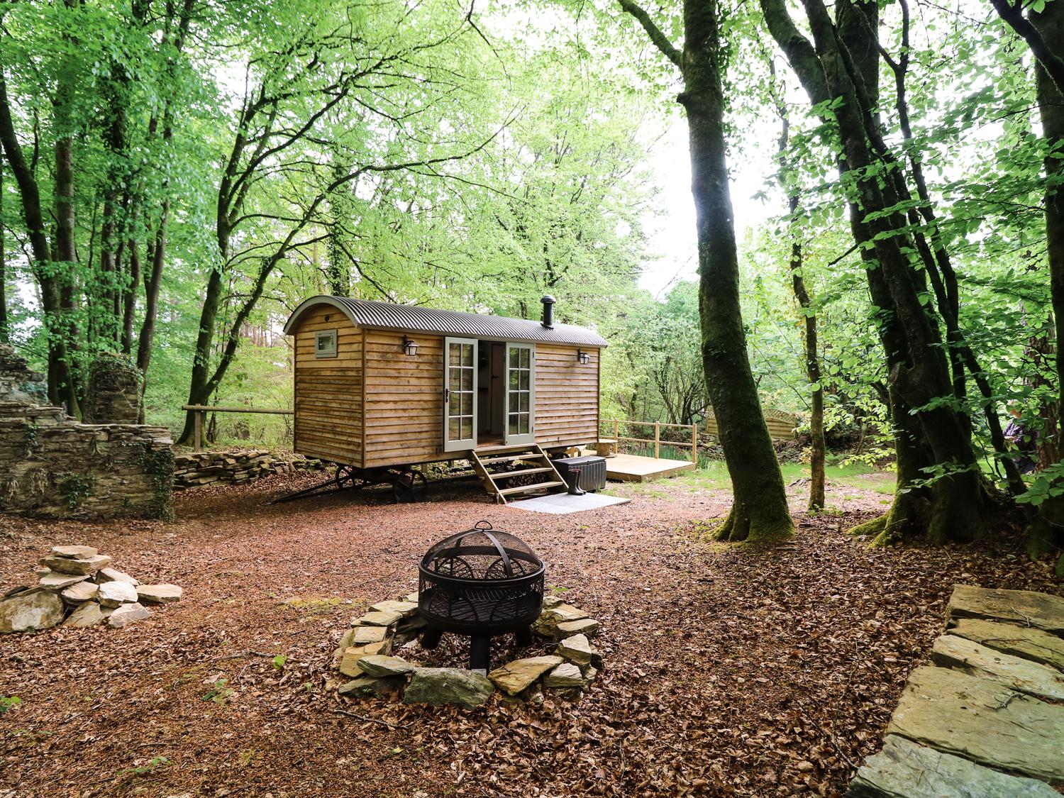 Holiday Cottage Reviews for Rock View Shepherd's Hut - Self Catering Property in Gulworthy, Devon