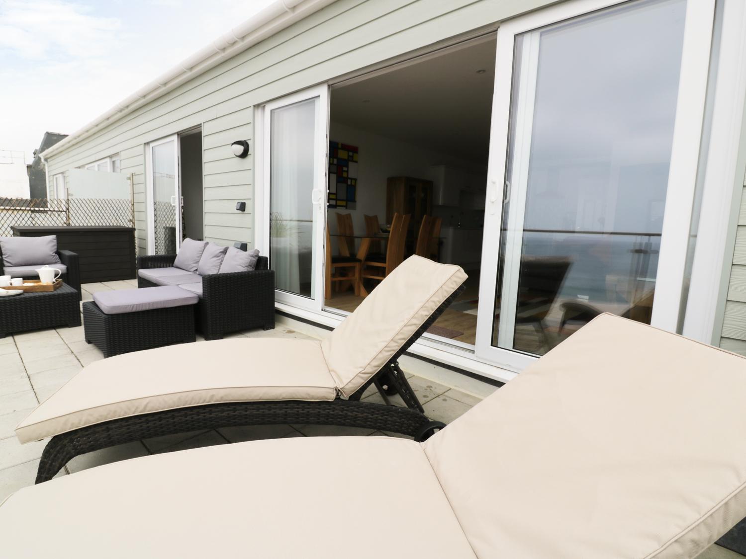 Holiday Cottage Reviews for The View - Self Catering Property in Newquay, Cornwall inc Scilly