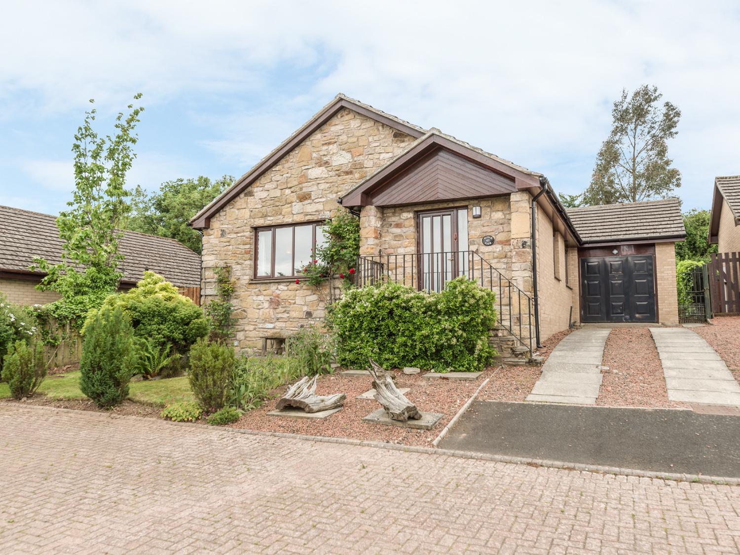 Holiday Cottage Reviews for Budle View - Cottage Holiday in Belford, Northumberland