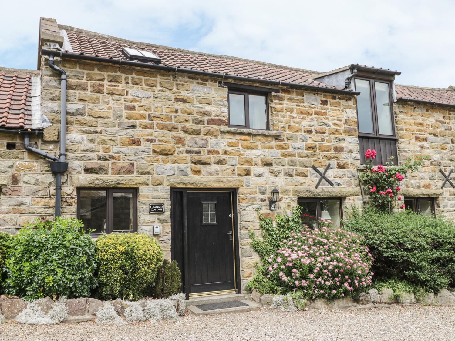 Holiday Cottage Reviews for Granary Cottage - Cottage Holiday in Staintondale, North Yorkshire