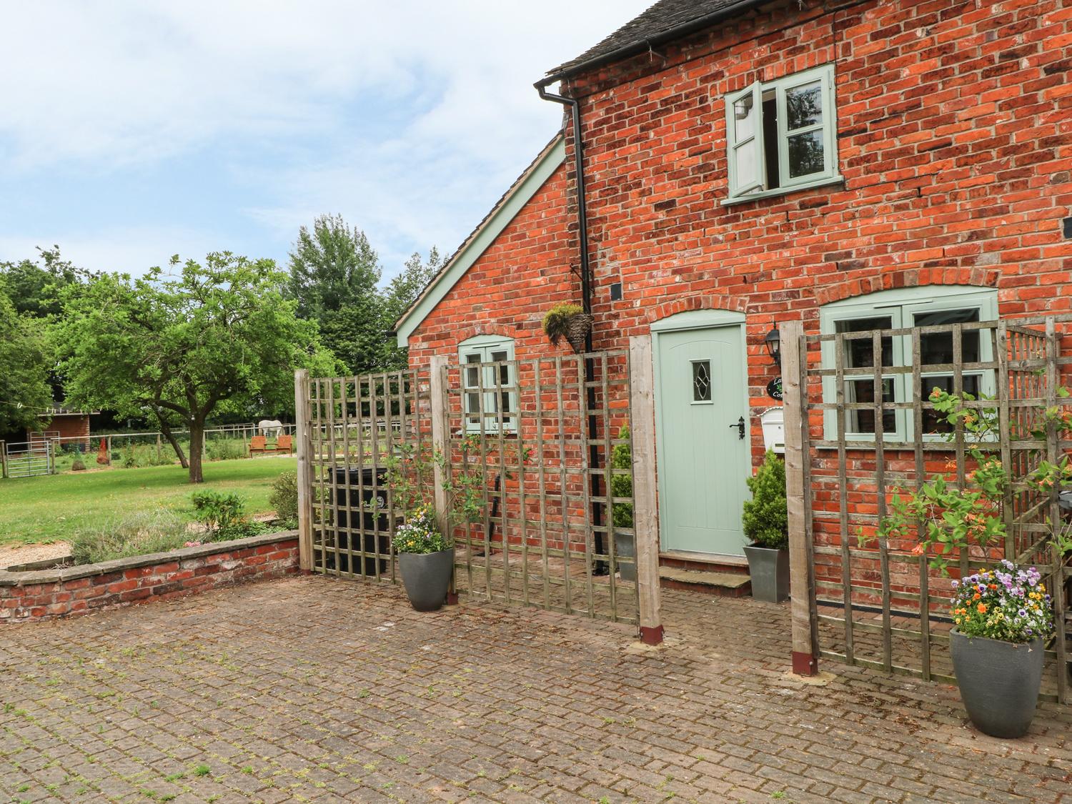 Holiday Cottage Reviews for Laurel Cottage - Holiday Cottage in Northwich, Cheshire