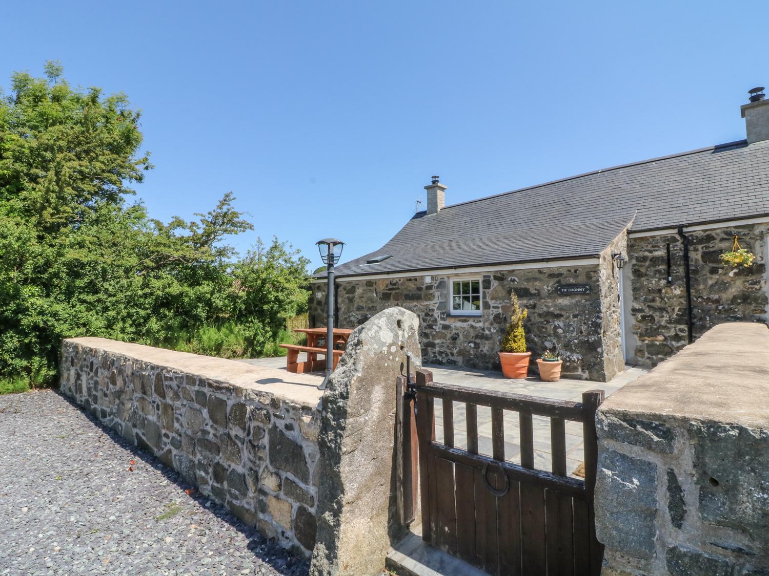 Holiday Cottage Reviews for Tir Eironwy - Self Catering Property in Dinas, Gwynedd