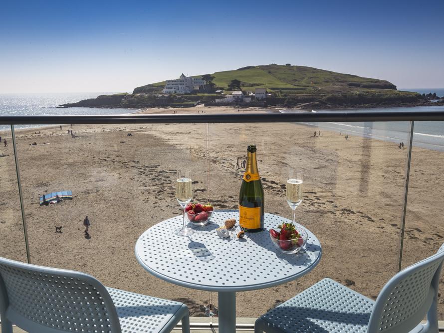 Holiday Cottage Reviews for 25 Burgh Island Causeway - Holiday Cottage in Bigbury on Sea, Devon