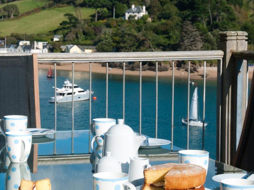 Holiday Cottage Reviews for The Beach House - Holiday Cottage in Salcombe, Devon