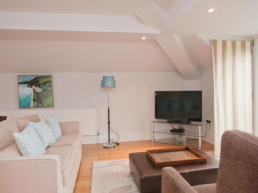 Holiday Cottage Reviews for 45 Dart Marina - Self Catering in Dartmouth, Devon