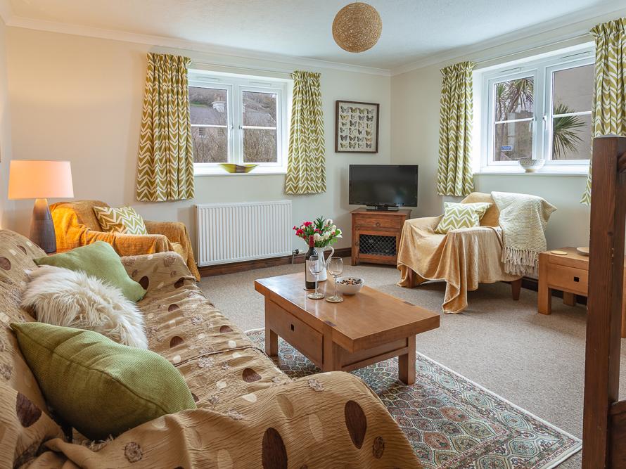 Holiday Cottage Reviews for New Cottage - Self Catering in Hope Cove, Devon