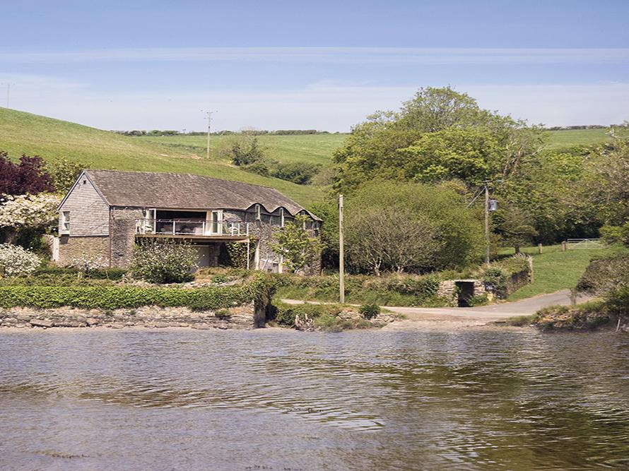 Holiday Cottage Reviews for The Old Malt House - Holiday Cottage in South Pool, Devon