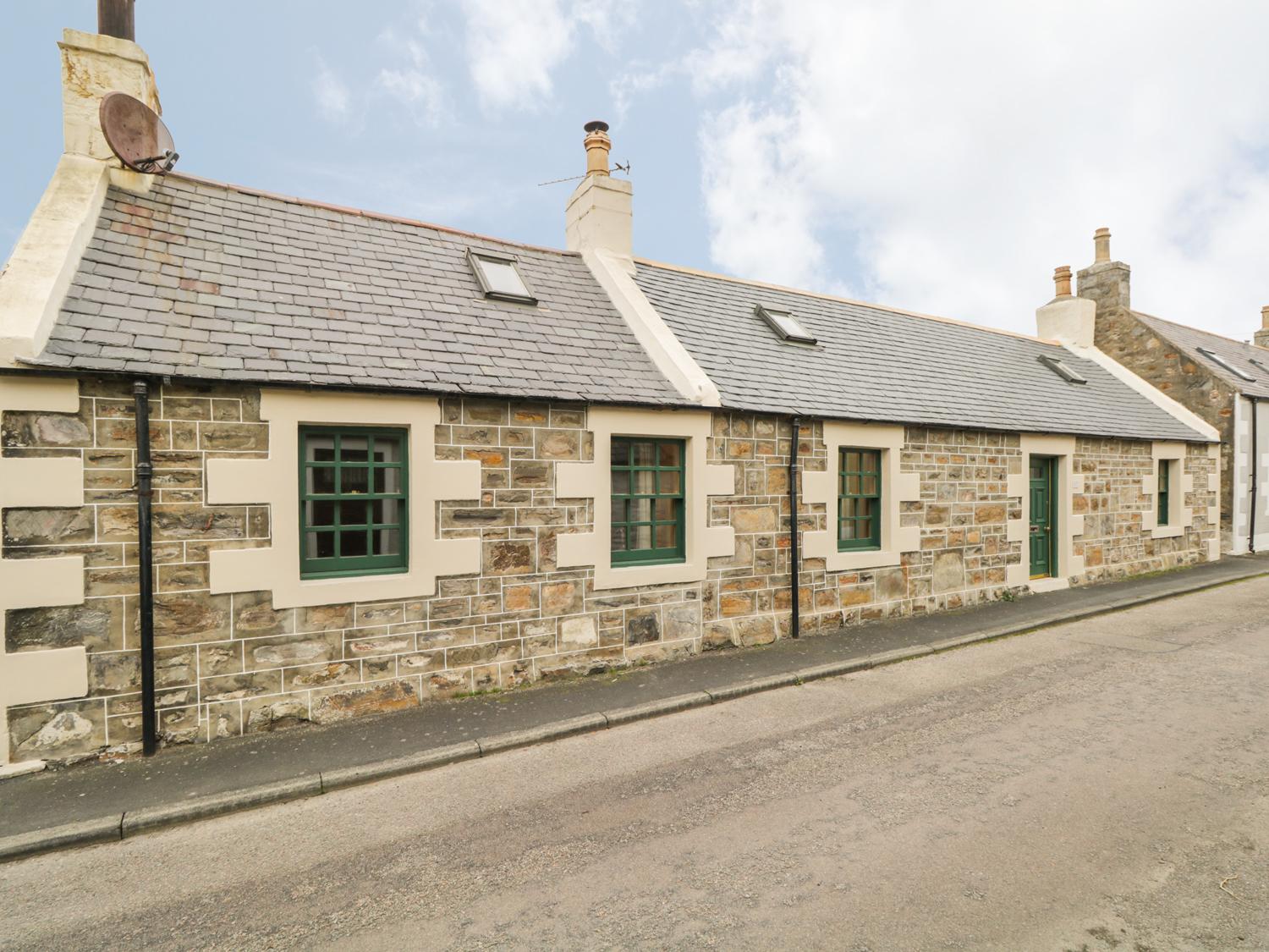 Holiday Cottage Reviews for 83 Seatown - Holiday Cottage in Cullen, Moray