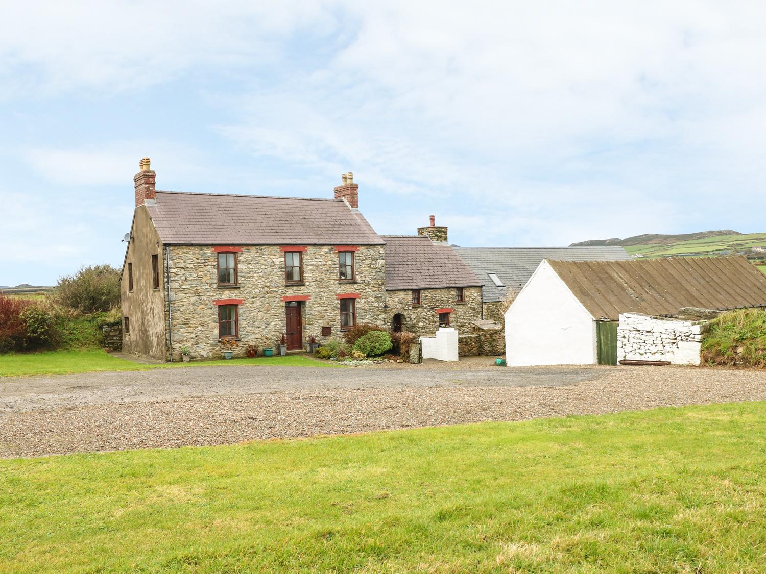 Holiday Cottage Reviews for Gwryd Bach Farmhouse - Holiday Cottage in St Davids, Pembrokeshire
