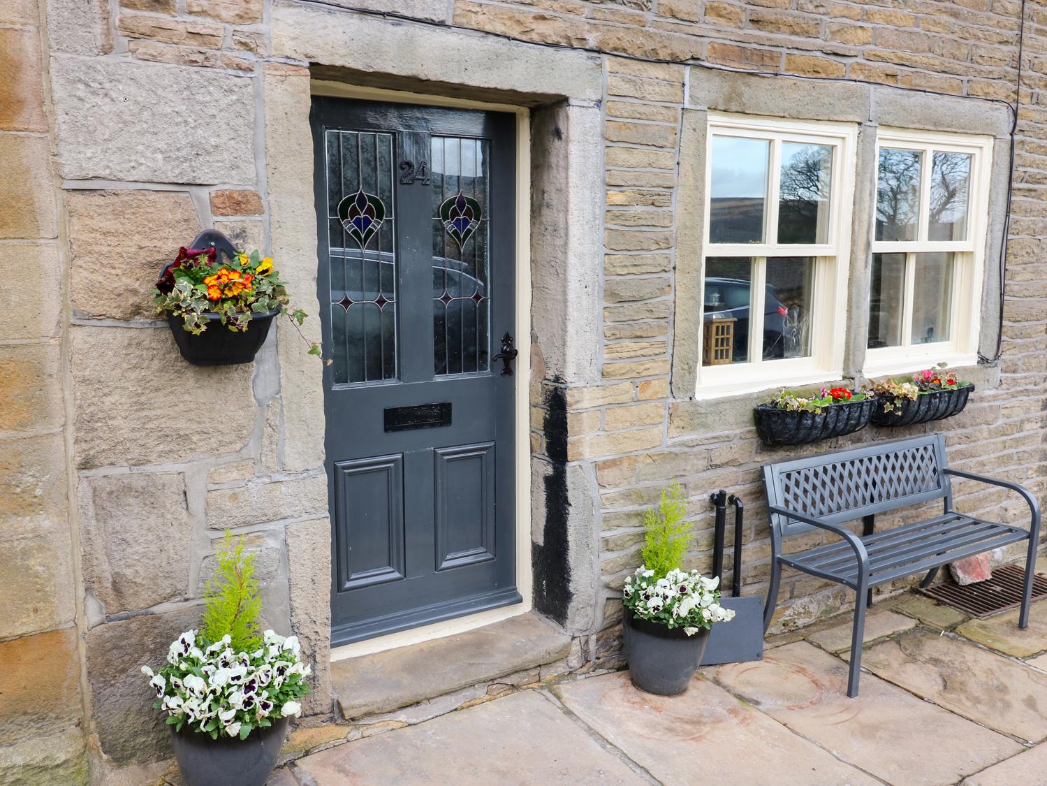 Holiday Cottage Reviews for 24 Main Street - Holiday Cottage in Bradford, West Yorkshire