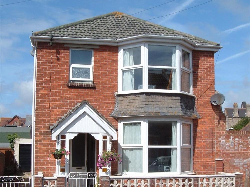 Holiday Cottage Reviews for Magnolia House - Self Catering in Weymouth, Dorset