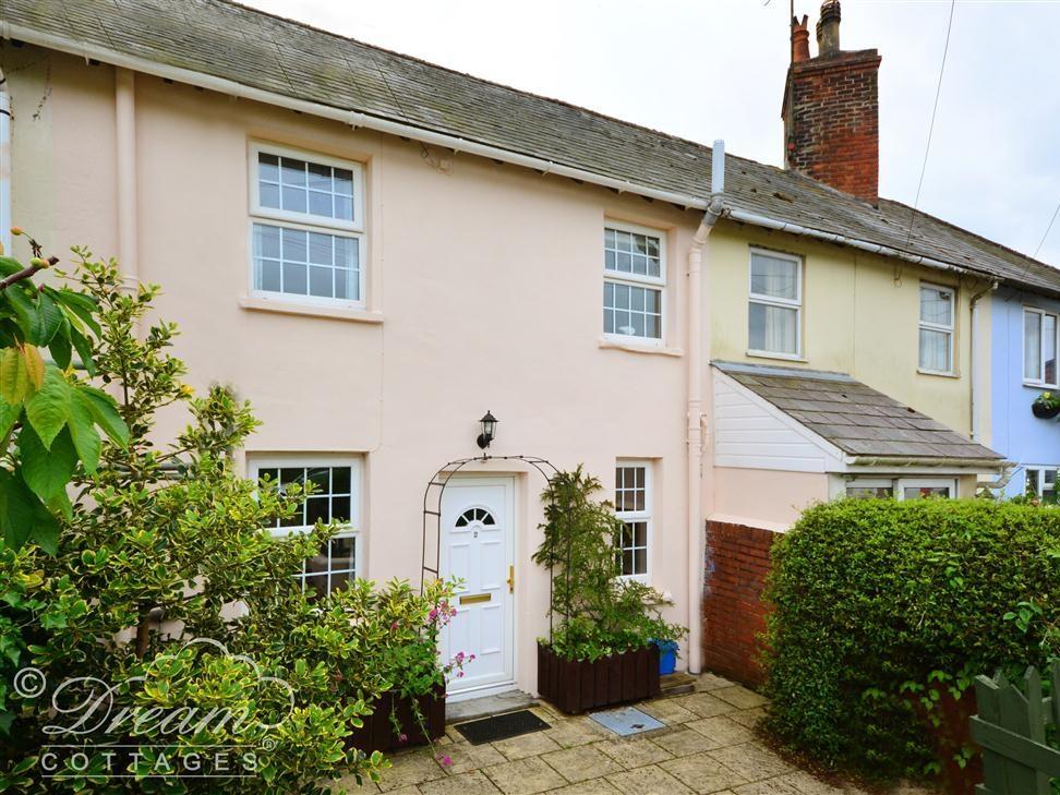 Holiday Cottage Reviews for Pippins - Self Catering in Dorchester, Dorset