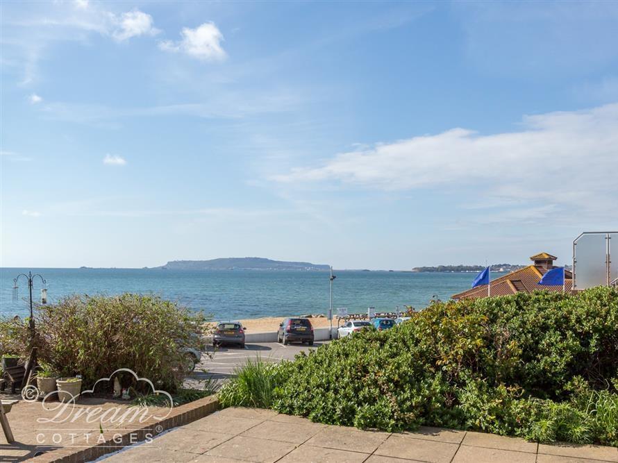 Holiday Cottage Reviews for Sea Spray - Cottage Holiday in Weymouth, Dorset