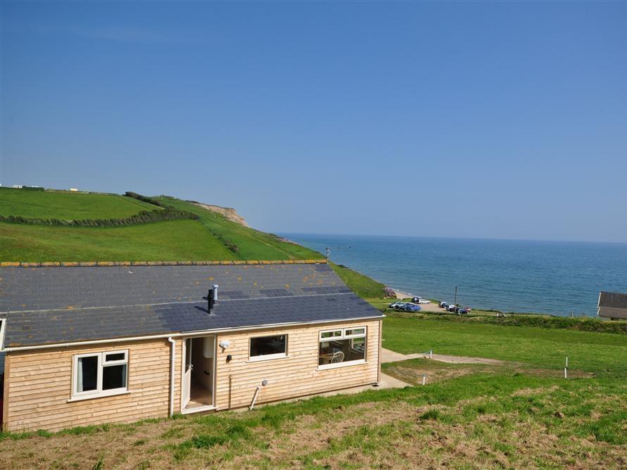 Holiday Cottage Reviews for Siesta Chalet - Holiday Cottage in Bridport, Dorset