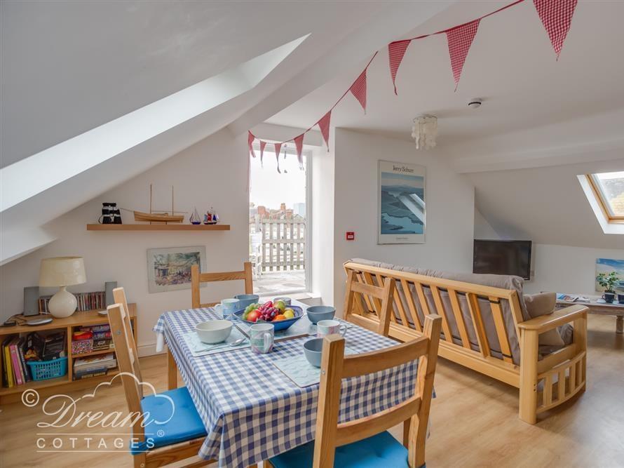 Holiday Cottage Reviews for Skyview - Self Catering in Weymouth, Dorset