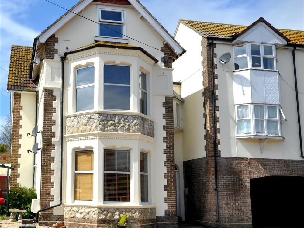 Holiday Cottage Reviews for Star Fish Apartment - Holiday Cottage in Weymouth, Dorset