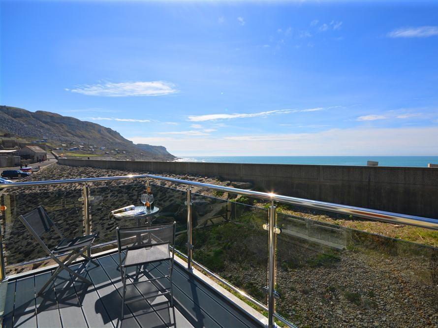 Holiday Cottage Reviews for Sunset Lodge - Self Catering Property in Portland, Dorset
