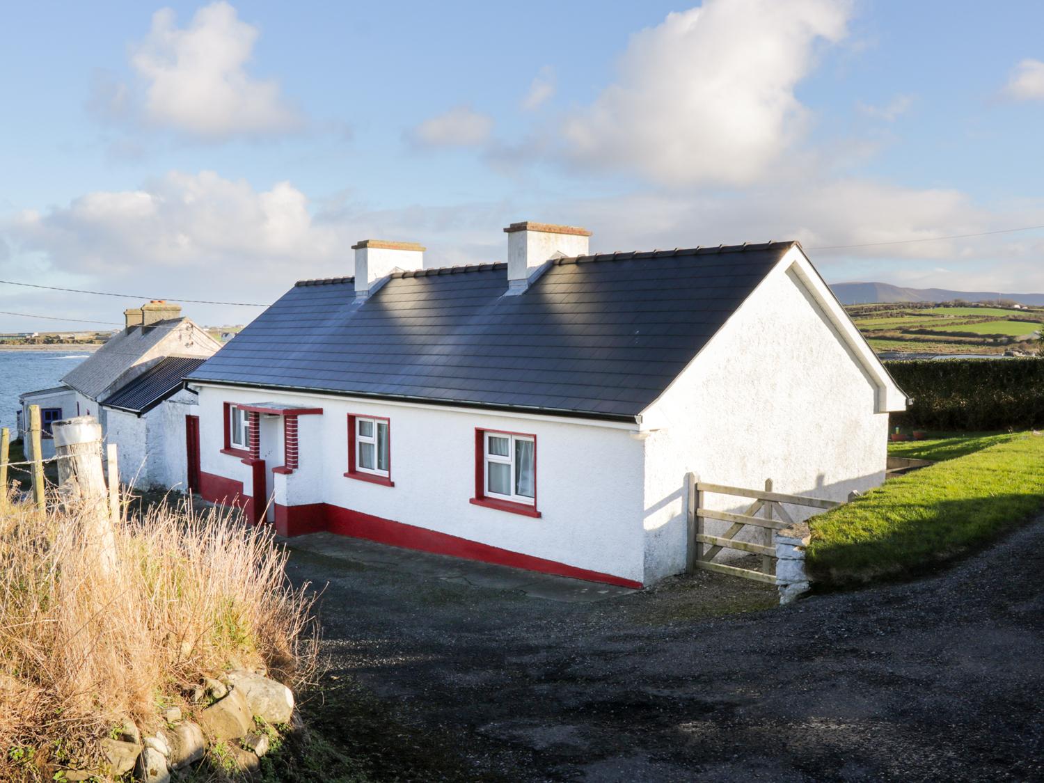 Holiday Cottage Reviews for Cloonagh Cottage - Holiday Cottage in Cliffoney, Sligo