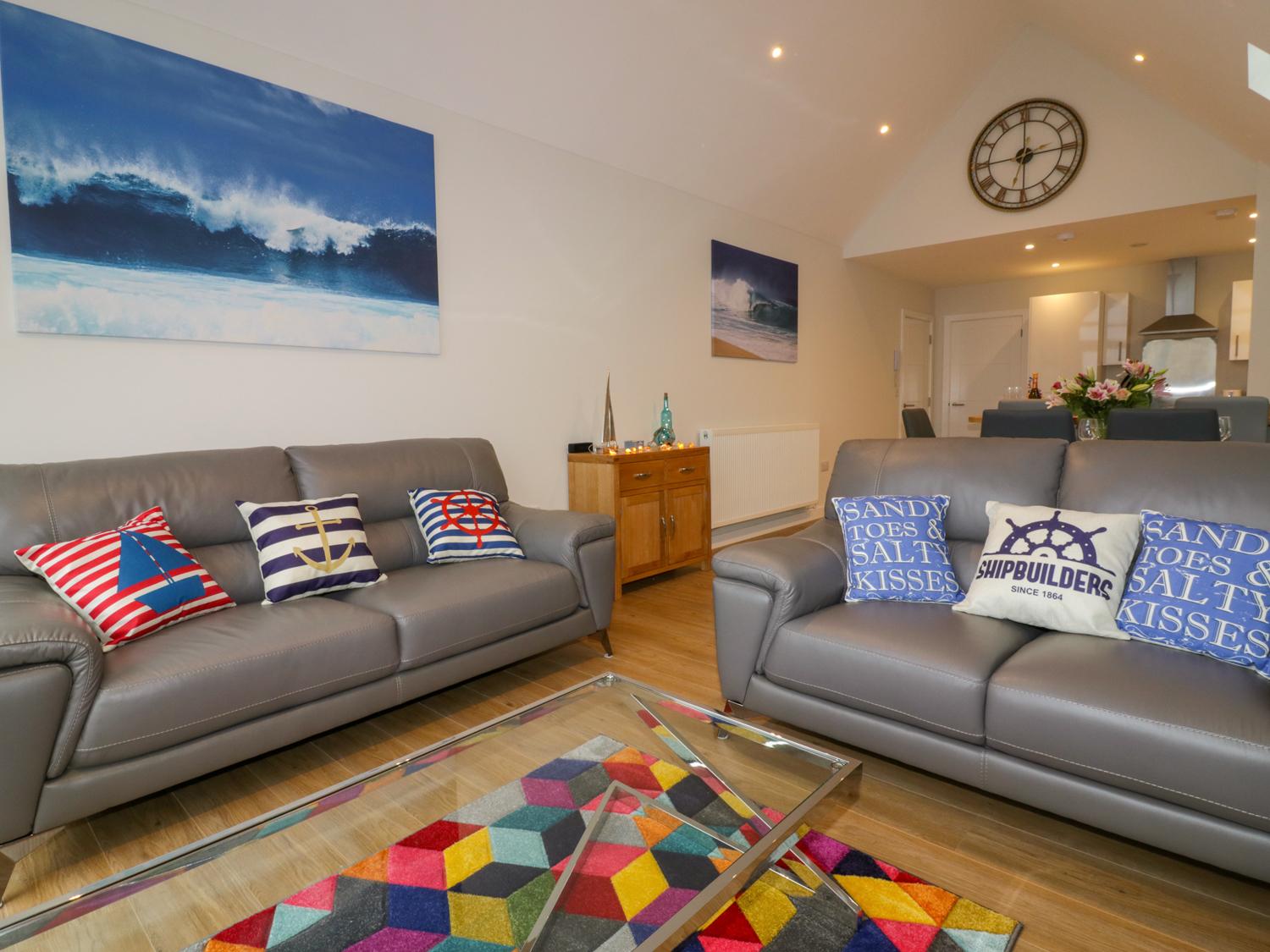 Holiday Cottage Reviews for Sandy Toes - Self Catering Property in Newquay, Cornwall inc Scilly