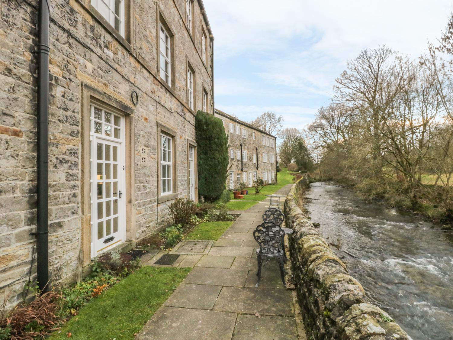 Holiday Cottage Reviews for 2 Riverside Walk - Cottage Holiday in Airton, North Yorkshire