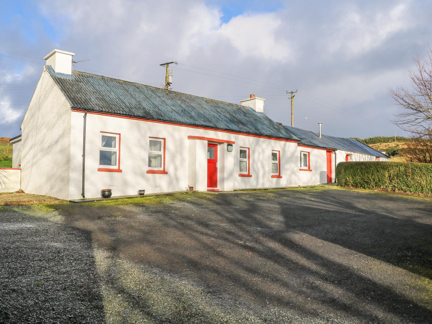 Holiday Cottage Reviews for Barney's Lodge - Cottage Holiday in Malin, Donegal