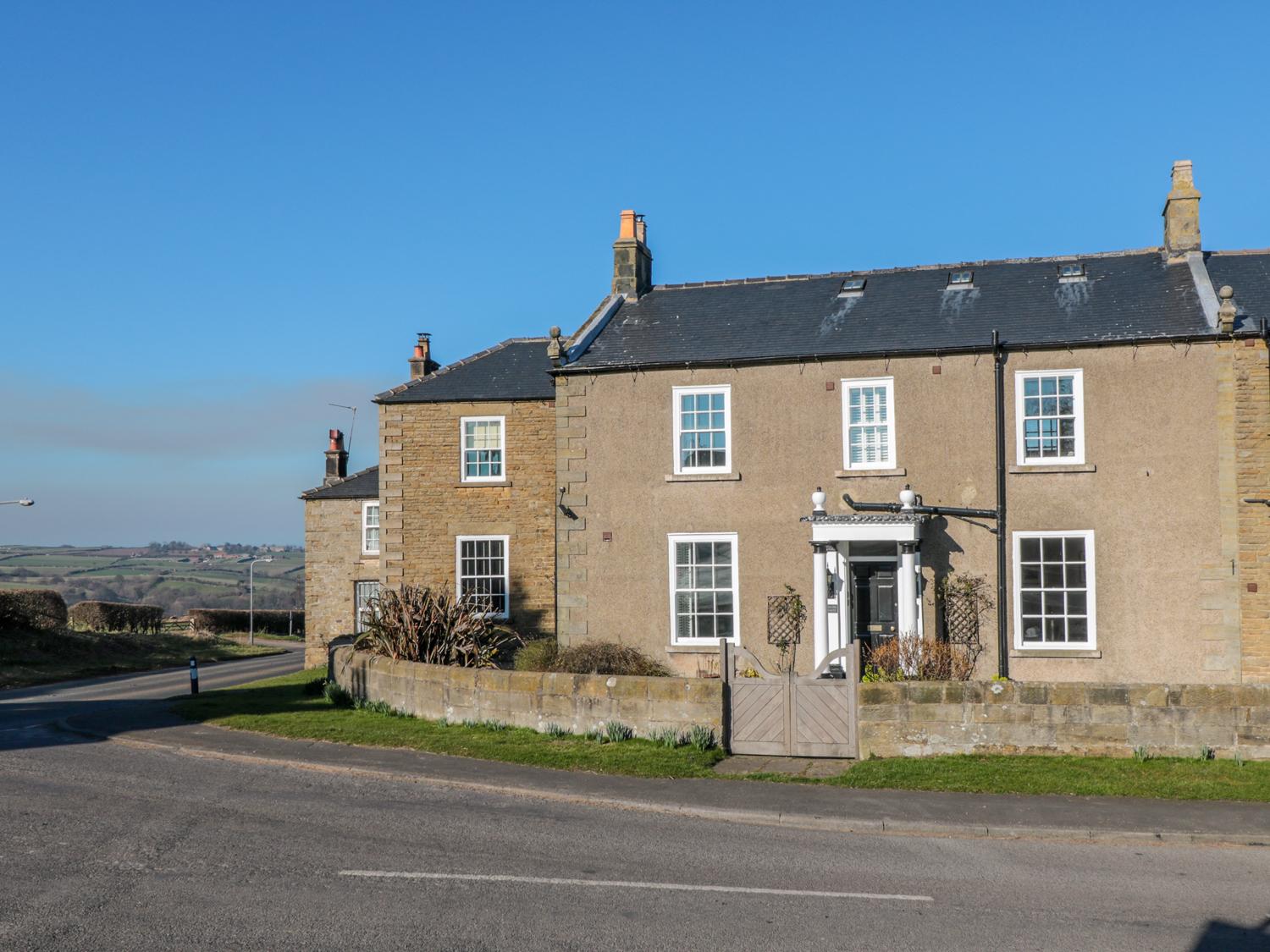 Apartment 7, Sneaton Hall