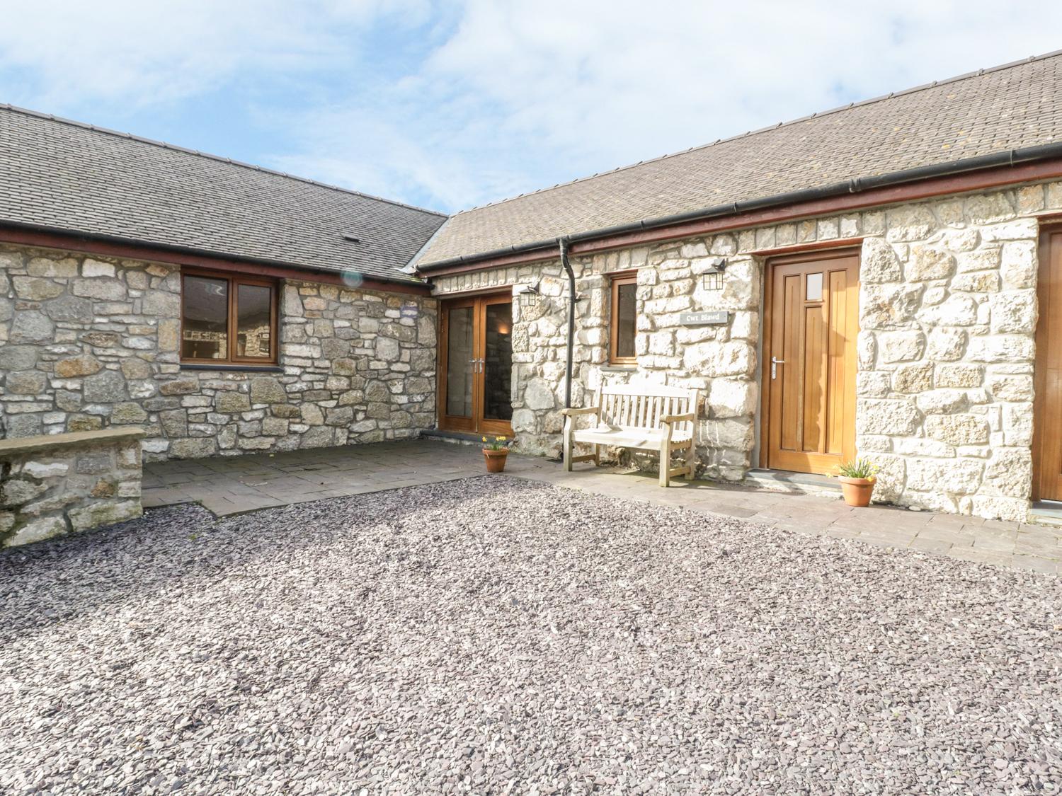 Holiday Cottage Reviews for Cwt Blawd - Holiday Cottage in Llangoed, Isle of Anglesey