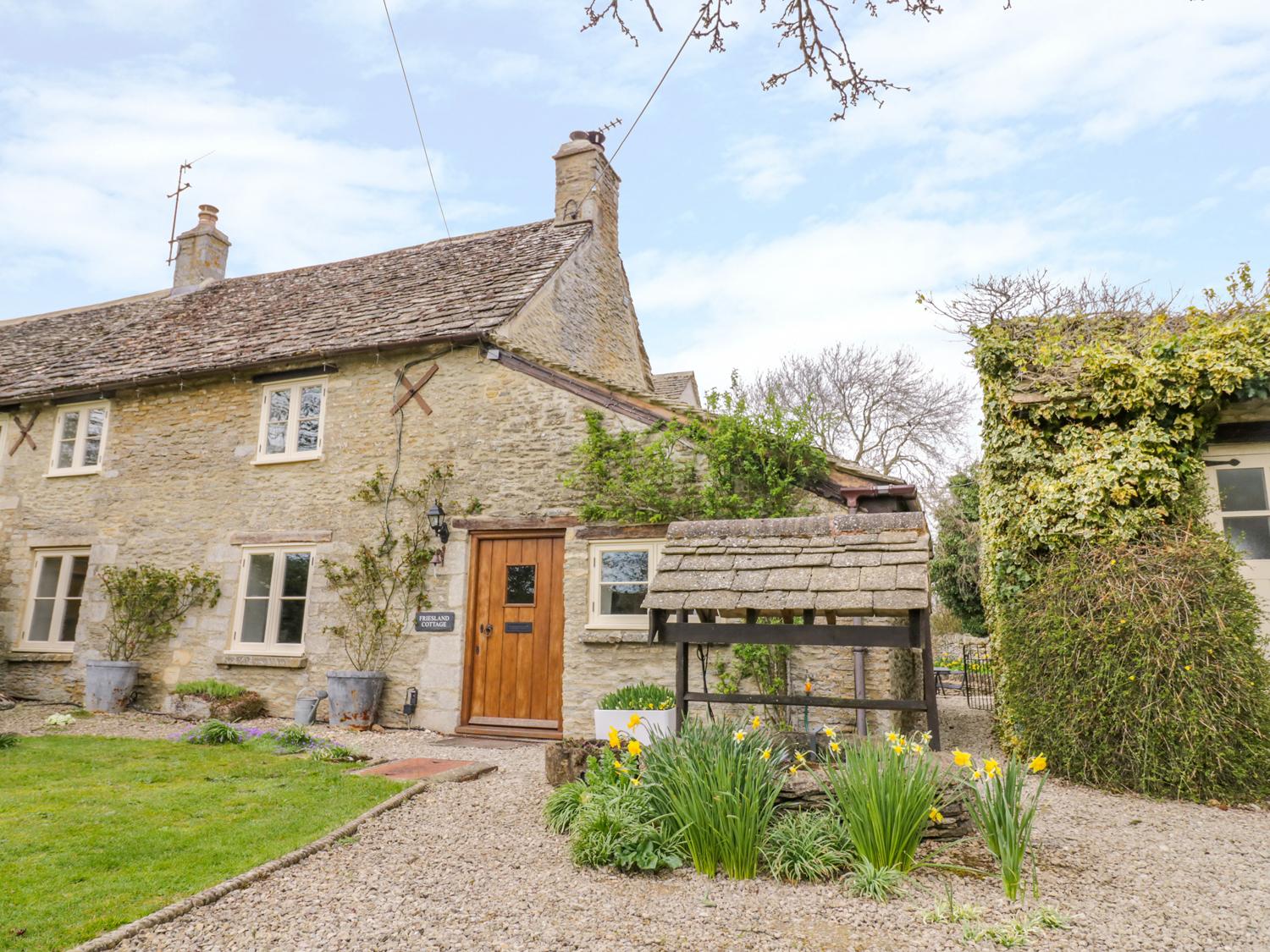 Holiday Cottage Reviews for Friesland Cottage - Cottage Holiday in Burford, Oxfordshire